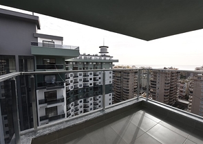 اطلالة بحر - دوبلكس 4 غرف وصالة -ضمن مجمع 5 نجوم -في محمودلار / الانيا 