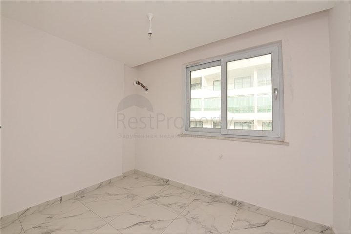 دوبلكس للبيع في الانيا - تصميم 4 غرف وصالة ضمن مجمع حديث -في محمودلار / الانيا 