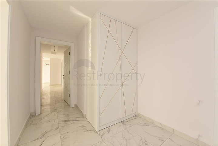 دوبلكس للبيع في الانيا - تصميم 4 غرف وصالة ضمن مجمع حديث -في محمودلار / الانيا 