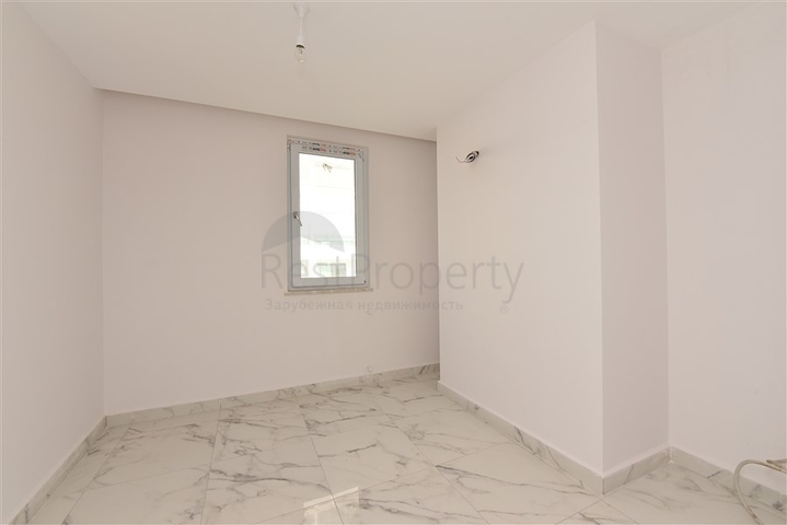 دوبلكس للبيع في الانيا - تصميم 4 غرف وصالة ضمن مجمع حديث -في محمودلار / الانيا 