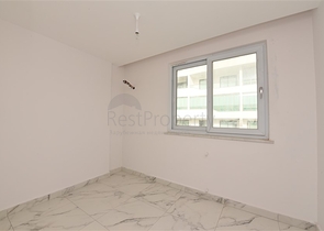 دوبلكس للبيع في الانيا - تصميم 4 غرف وصالة ضمن مجمع حديث -في محمودلار / الانيا 