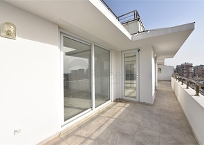 دوبلكس للبيع في الانيا - تصميم 4 غرف وصالة ضمن مجمع حديث -في محمودلار / الانيا 