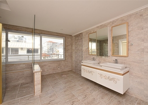 دوبلكس للبيع في الانيا - تصميم 4 غرف وصالة ضمن مجمع حديث -في محمودلار / الانيا 