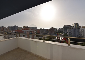 دوبلكس للبيع في الانيا - تصميم 4 غرف وصالة ضمن مجمع حديث -في محمودلار / الانيا 