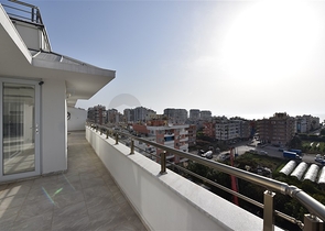 دوبلكس للبيع في الانيا - تصميم 4 غرف وصالة ضمن مجمع حديث -في محمودلار / الانيا 