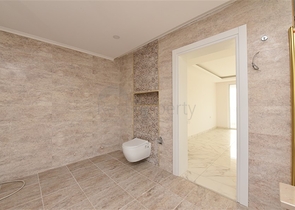 دوبلكس للبيع في الانيا - تصميم 4 غرف وصالة ضمن مجمع حديث -في محمودلار / الانيا 