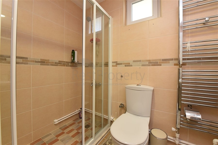 تصميم انيق - شقة غرفتين وصالة مفروشة -في كوناكلي / الانيا 