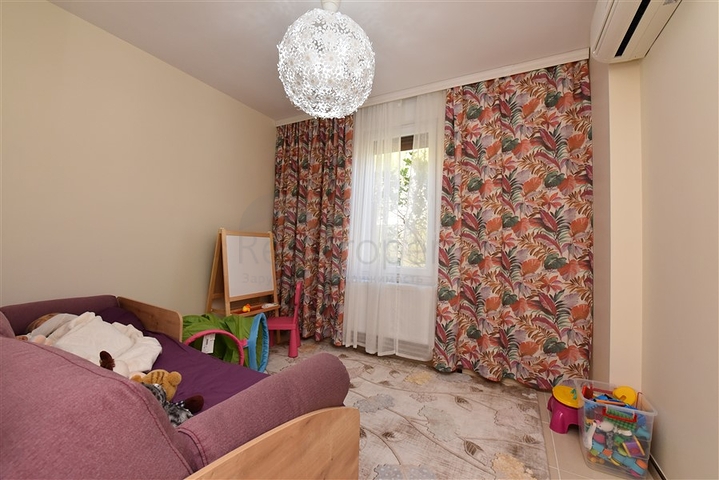 تصميم انيق - شقة غرفتين وصالة مفروشة -في كوناكلي / الانيا 