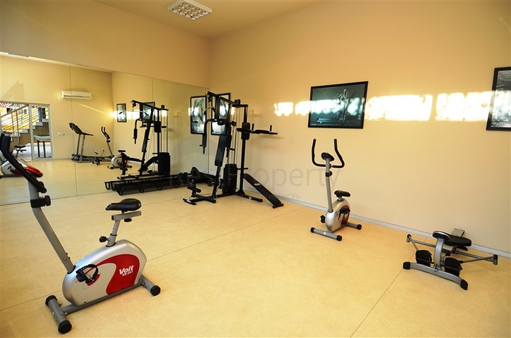 تصميم انيق - شقة غرفتين وصالة مفروشة -في كوناكلي / الانيا 