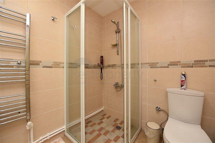 تصميم انيق - شقة غرفتين وصالة مفروشة -في كوناكلي / الانيا 