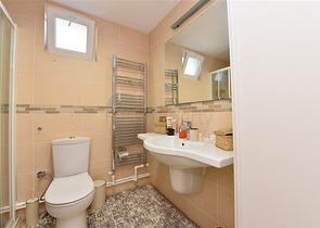 تصميم انيق - شقة غرفتين وصالة مفروشة -في كوناكلي / الانيا 