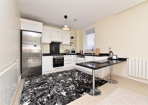 تصميم انيق - شقة غرفتين وصالة مفروشة -في كوناكلي / الانيا 