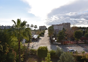 تصميم انيق - شقة غرفتين وصالة مفروشة -في كوناكلي / الانيا 