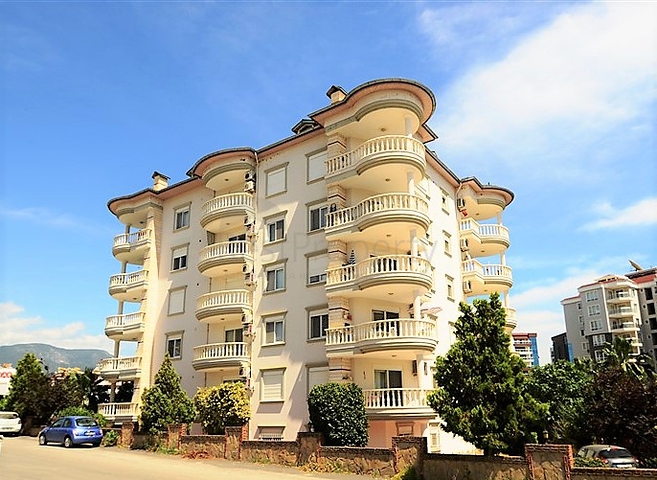 خلف مول الانيوم - شقة عائلية 2 غرفة وصالة -مع الاثاث - في جيكجلي / الانيا 