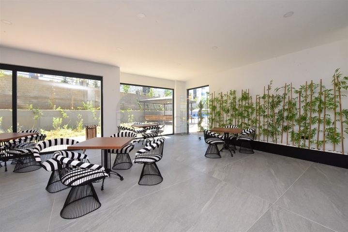 شقق للبيع في اوبا - غرفة وصالة ضمن مجمع حديث -اوبا / الانيا 