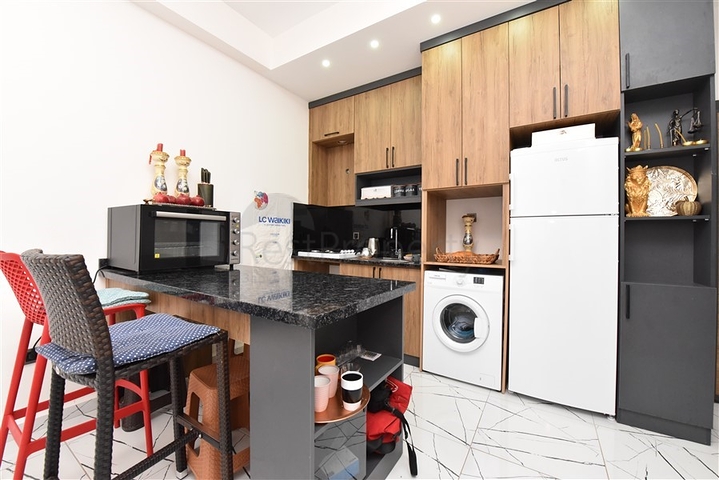 شقق للبيع في اوبا - غرفة وصالة ضمن مجمع حديث -اوبا / الانيا 