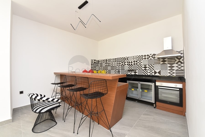 شقق للبيع في اوبا - غرفة وصالة ضمن مجمع حديث -اوبا / الانيا 