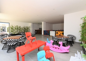 شقق للبيع في اوبا - غرفة وصالة ضمن مجمع حديث -اوبا / الانيا 