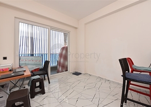 شقق للبيع في اوبا - غرفة وصالة ضمن مجمع حديث -اوبا / الانيا 