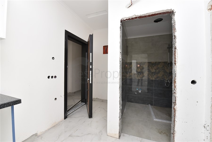 شقة غرفة وصالة ضمن مجمع حديث -محمودلار / الانيا 