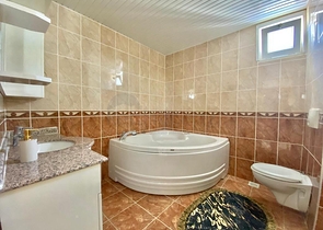 شقق اطلالة بحر في الانيا - دوبلكس واسعة مفروشة -في محمودلار 