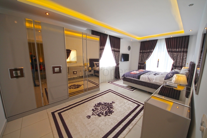 اطلالة بحر في الانيا - دوبلكس فاخرة 3 غرف وصالة - في محمودلار / الانيا 