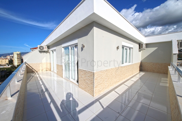 اطلالة بحر في الانيا - دوبلكس فاخرة 3 غرف وصالة - في محمودلار / الانيا 