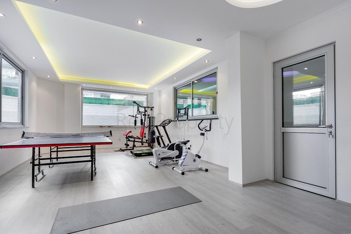 اطلالة بحر في الانيا - دوبلكس فاخرة 3 غرف وصالة - في محمودلار / الانيا 