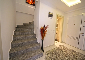 اطلالة بحر في الانيا - دوبلكس فاخرة 3 غرف وصالة - في محمودلار / الانيا 