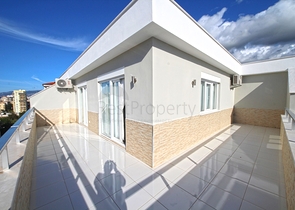 اطلالة بحر في الانيا - دوبلكس فاخرة 3 غرف وصالة - في محمودلار / الانيا 