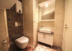 اطلالة بحر في الانيا - دوبلكس فاخرة 3 غرف وصالة - في محمودلار / الانيا 