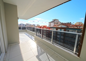 اطلالة بحر في الانيا - دوبلكس فاخرة 3 غرف وصالة - في محمودلار / الانيا 