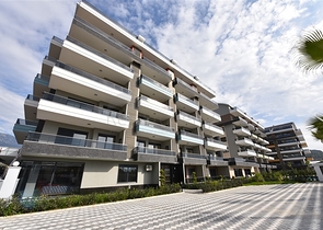 شقق فاخرة في الانيا - غرفة وصالة ضمن مجمع انيق -في كارجيجاك / الانيا 