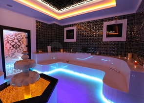 شقق فاخرة في الانيا - مجمع 5 نجوم -شقة 2 غرفة وصالة مفروشة -في محمودلار / الانيا