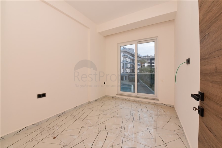 شقة غرفة وصالة ضمن مجمع حديث -اوبا / الانيا 