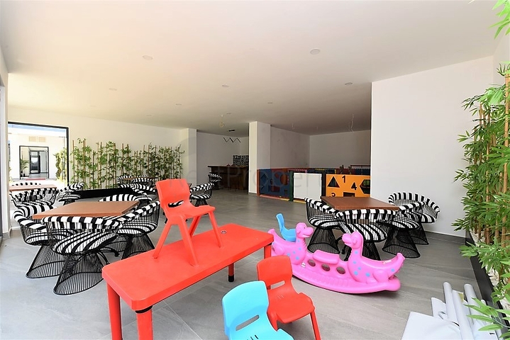 شقة غرفة وصالة ضمن مجمع حديث -اوبا / الانيا 