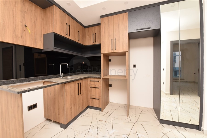 شقة غرفة وصالة ضمن مجمع حديث -اوبا / الانيا 