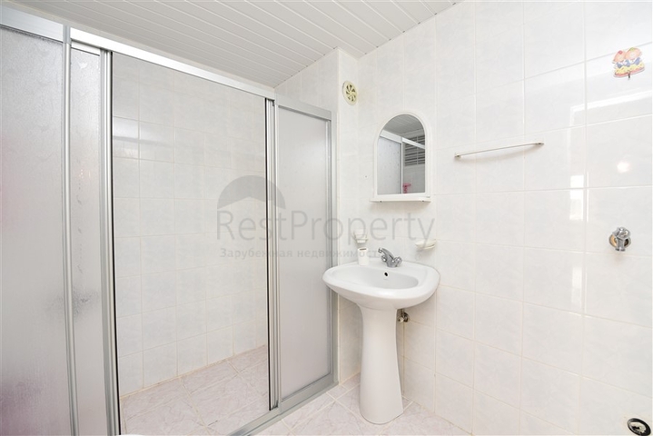 شقق بأسعار منخفضة في الانيا -3 غرف وصالة مع مطبخ منفصل -قريبة من البحر - محمودلار / الانيا 