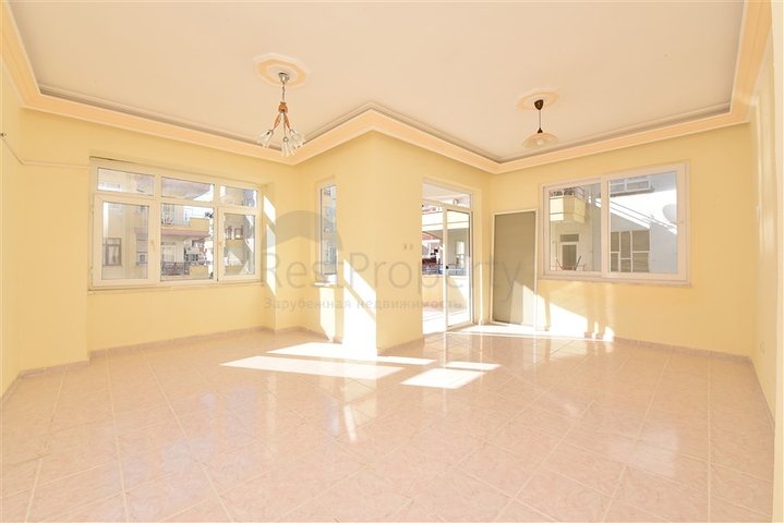 شقق بأسعار منخفضة في الانيا -3 غرف وصالة مع مطبخ منفصل -قريبة من البحر - محمودلار / الانيا 