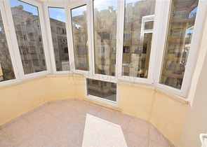 شقق بأسعار منخفضة في الانيا -3 غرف وصالة مع مطبخ منفصل -قريبة من البحر - محمودلار / الانيا 