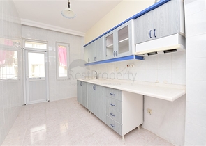 شقق بأسعار منخفضة في الانيا -3 غرف وصالة مع مطبخ منفصل -قريبة من البحر - محمودلار / الانيا 