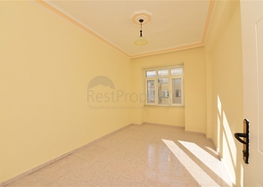 شقق بأسعار منخفضة في الانيا -3 غرف وصالة مع مطبخ منفصل -قريبة من البحر - محمودلار / الانيا 