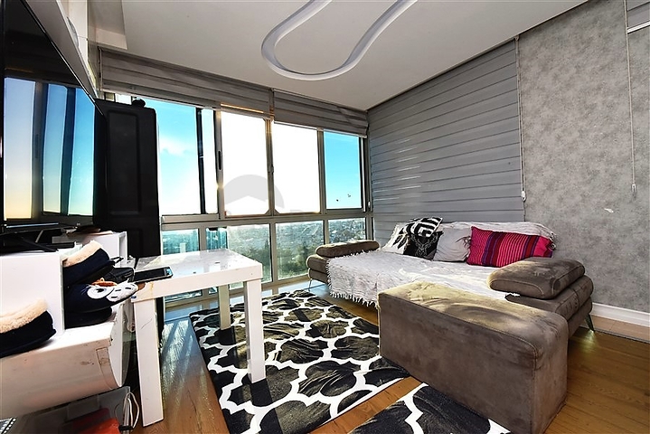 من افخم الفلل في الانيا - اطلالة ساحرة على البحر والقلعة - في مركز الانيا 