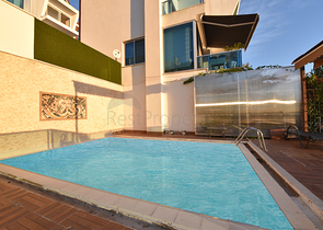 من افخم الفلل في الانيا - اطلالة ساحرة على البحر والقلعة - في مركز الانيا 