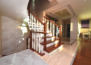 من افخم الفلل في الانيا - اطلالة ساحرة على البحر والقلعة - في مركز الانيا 