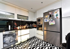 من افخم الفلل في الانيا - اطلالة ساحرة على البحر والقلعة - في مركز الانيا 