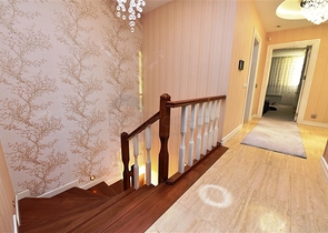 من افخم الفلل في الانيا - اطلالة ساحرة على البحر والقلعة - في مركز الانيا 