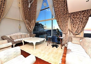 من افخم الفلل في الانيا - اطلالة ساحرة على البحر والقلعة - في مركز الانيا 