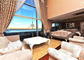 من افخم الفلل في الانيا - اطلالة ساحرة على البحر والقلعة - في مركز الانيا 