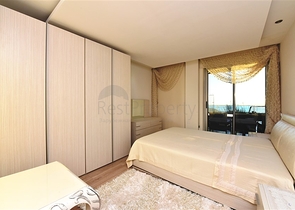 من افخم الفلل في الانيا - اطلالة ساحرة على البحر والقلعة - في مركز الانيا 